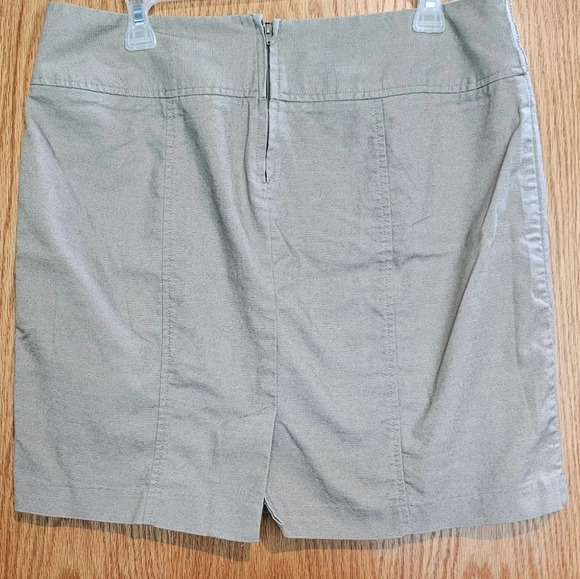 Maurices Skirt sz 11/12 - Picture 2 of 5